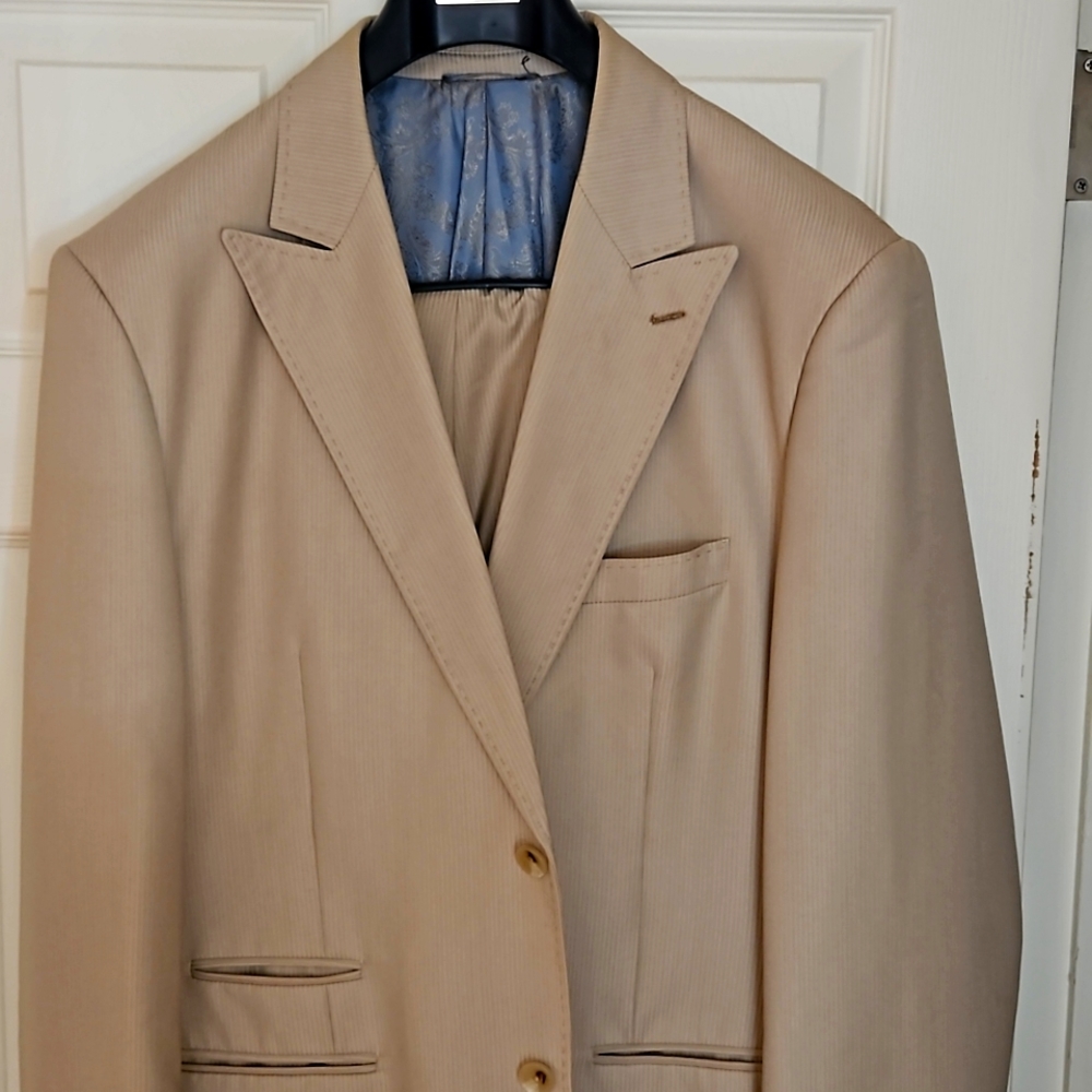 Men's Steve Harvey Suit